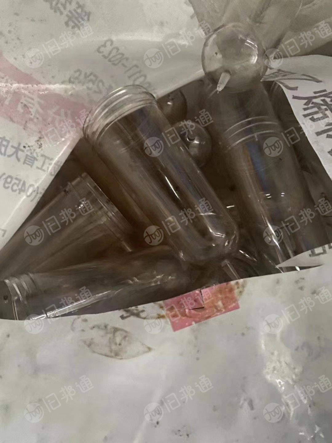 吹瓶厂下来的瓶胚,块料,瓶盖等,分开装,PP PE PET各三分之一,现货30吨出售