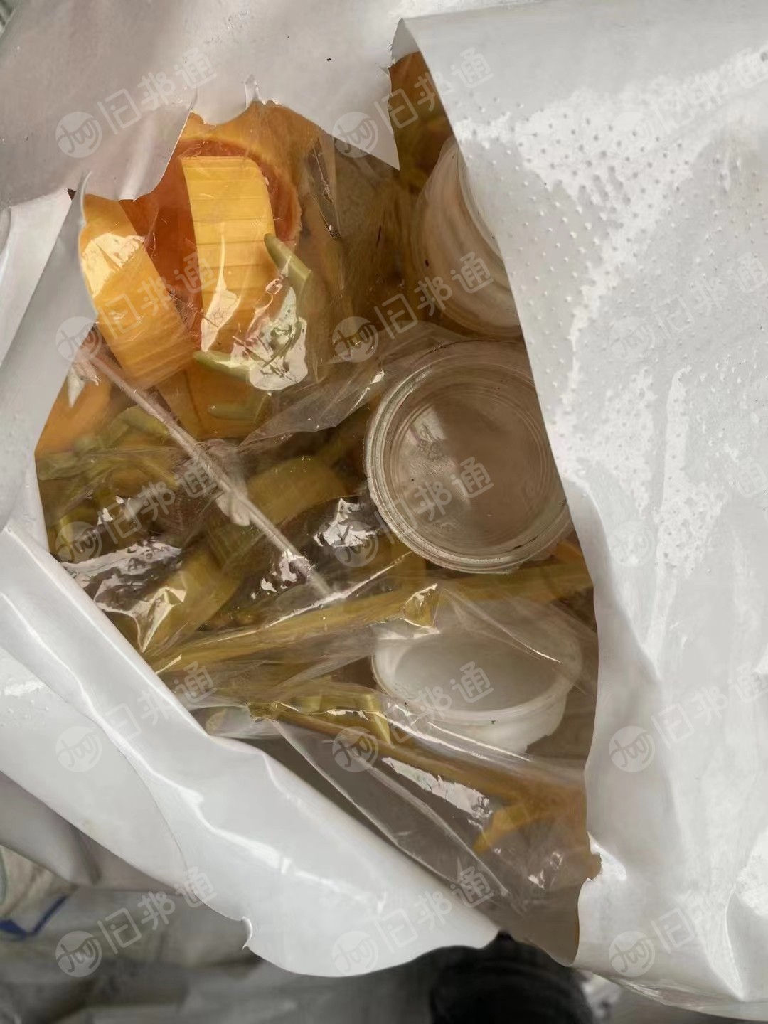 吹瓶厂下来的瓶胚,块料,瓶盖等,分开装,PP PE PET各三分之一,现货30吨出售