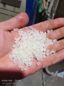 长期出售PE平板膜颗粒，过120目，月供几百吨