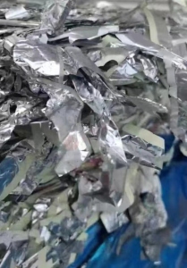 出售废黄边铝箔纸，双面铝膜，电子厂下来