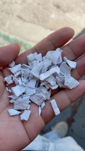 求购pc破碎料，冲击要求50，要求没有杂料，要个十吨