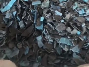 长期出售螺纹管破碎料，清洗甩干的