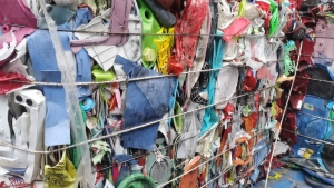 常年花丙 黑丙 路障螺纹管 涂料桶 花乙压块出售