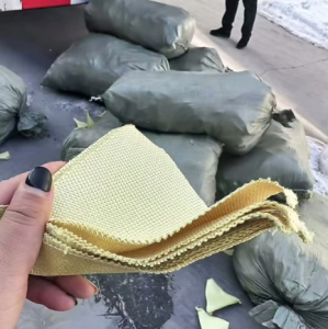 长期供应芳纶废布废丝，现货够车！