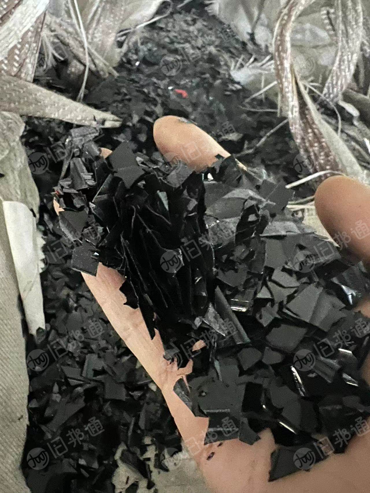 出售黑色PET吸塑片破碎料,可拉片