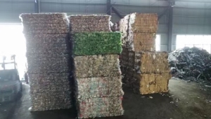 长期出售PET瓶砖，聚酯瓶砖