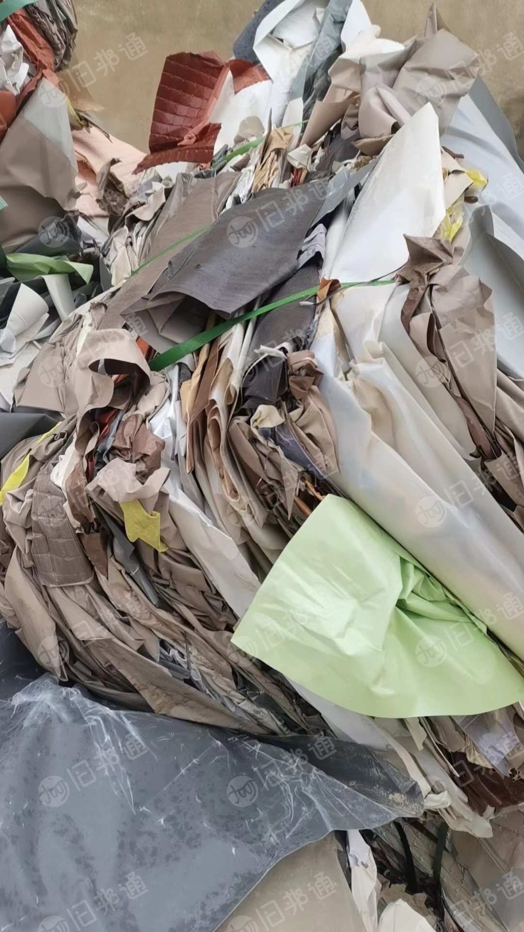 家具厂下来的PVC墙纸毛料,月供200多吨