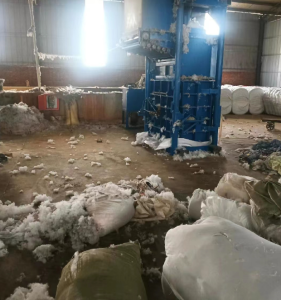 开花厂大量供应丝绵开松料再生棉