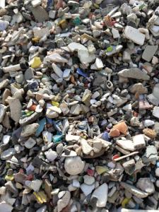 出售盐底pp花丙破碎料，月供350吨，没有水份没有沙土