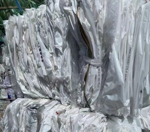 出售原料袋废料，乳白袋废料