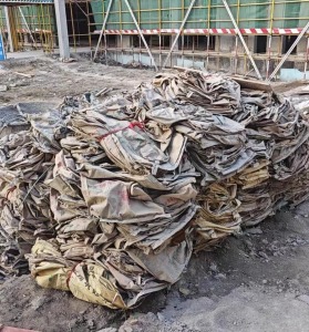 免费送，工地下来的废弃水泥袋子