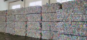  长期出售PET瓶砖，三色瓶砖