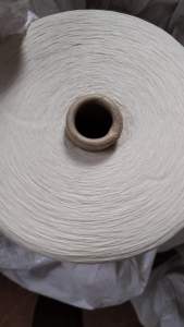 库存气流纺涤棉纱60/40一个批号低价处理