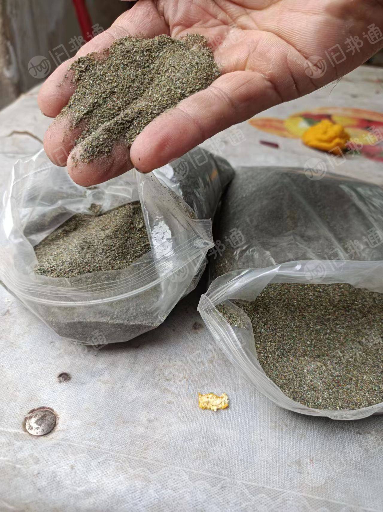 出售pvc商标纸磨粉料,过30目的