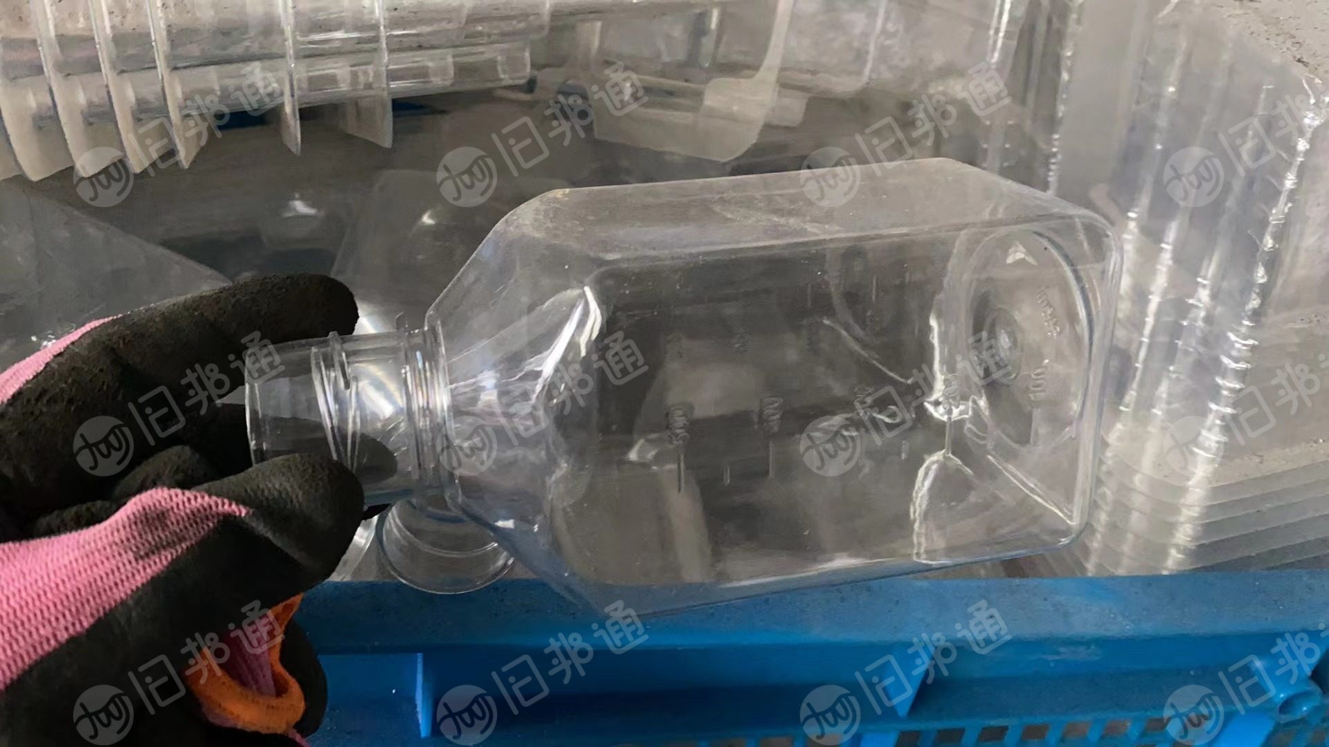 PET瓶子长期出售,厂里直接下来的 。