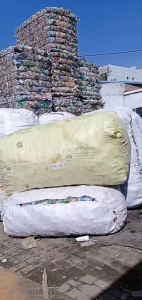 常年出售三色瓶砖，聚酯瓶砖，PET瓶砖