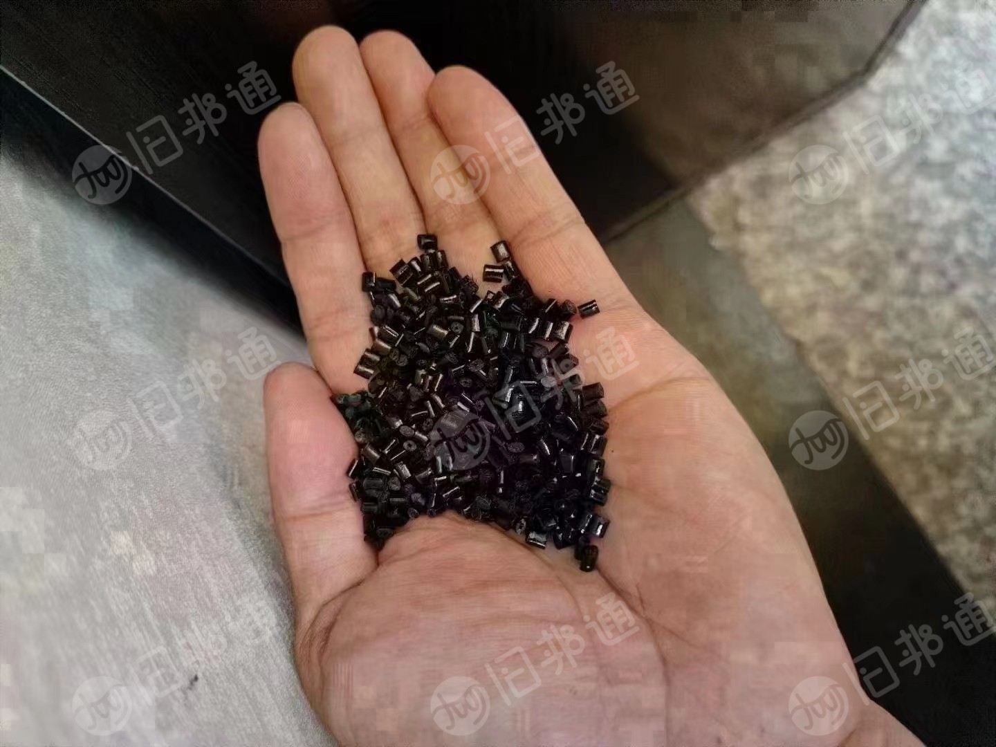长期出售阻燃PC颗粒,黑色PC颗粒,钛白PC颗粒
