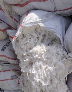 出售涤棉麻花丝含棉40左右，干净无杂