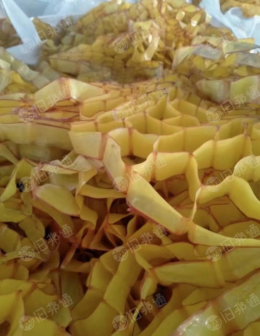 pvc缠绕膜废料,里面有夹杂一点点点的pbt丝,现货出售