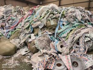 出售高压奶袋下脚料，现货几百吨