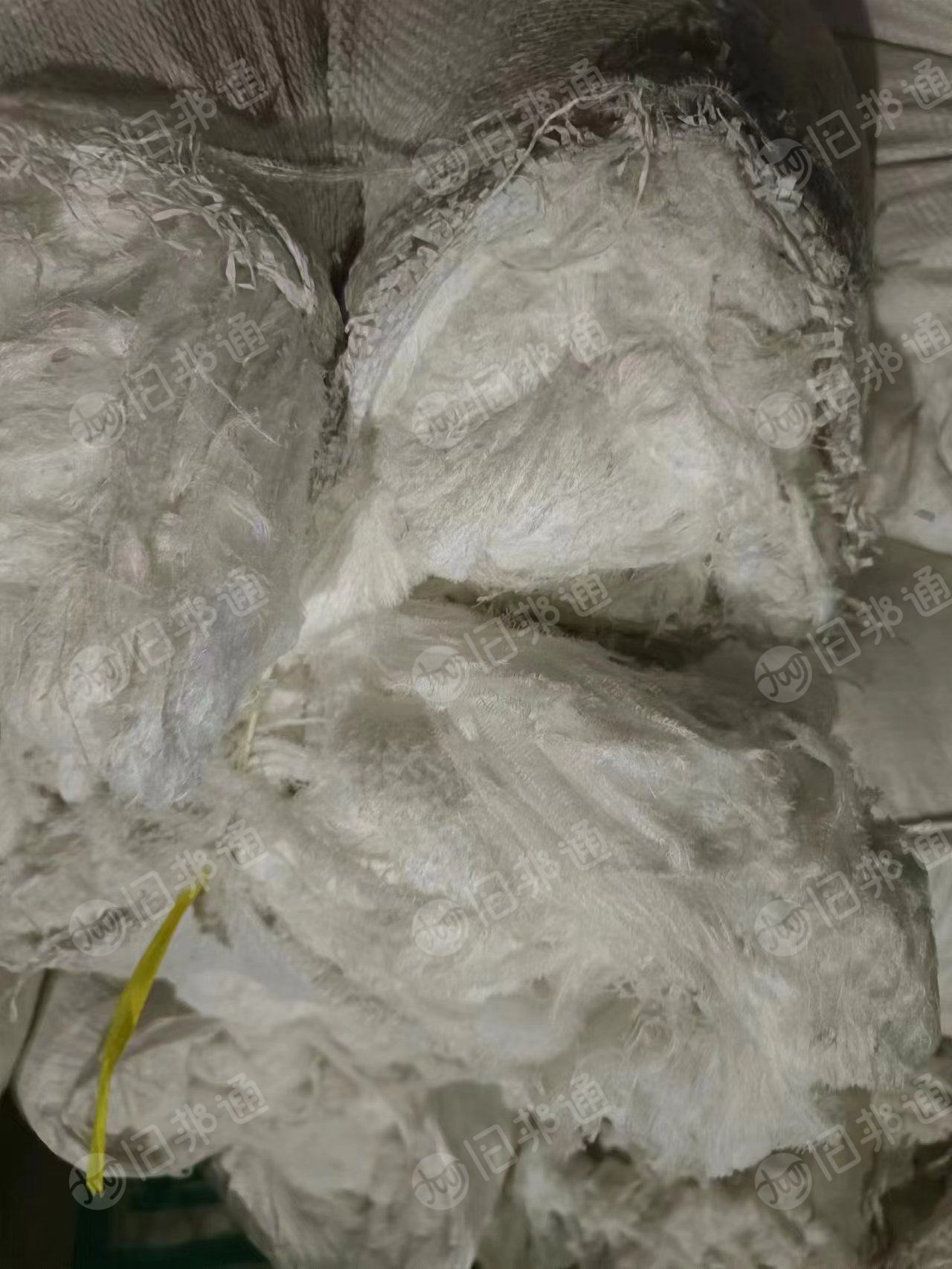 低价出售一批涤纶勾边纱