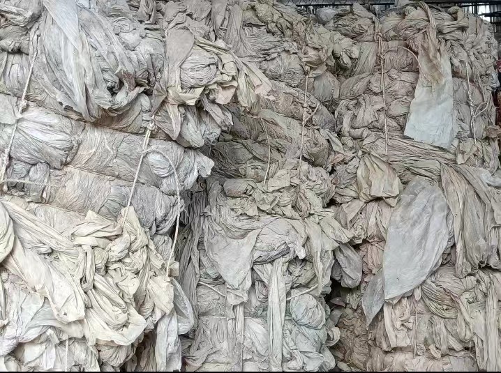 长期出售大棚膜废料,地膜废料,高压膜废料,二膜废料