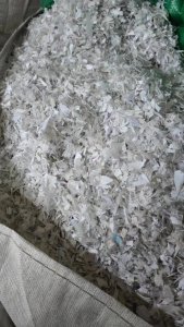 PP打包带粉碎料长期出售，杂色白色都有，全漂和沉底分开，月供100吨 