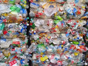 PET三色瓶砖常年出售，现货一挂车 ，货在景德镇