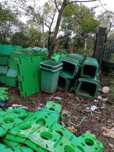 出售垃圾桶，周转筐废料，毛料和破碎料都有