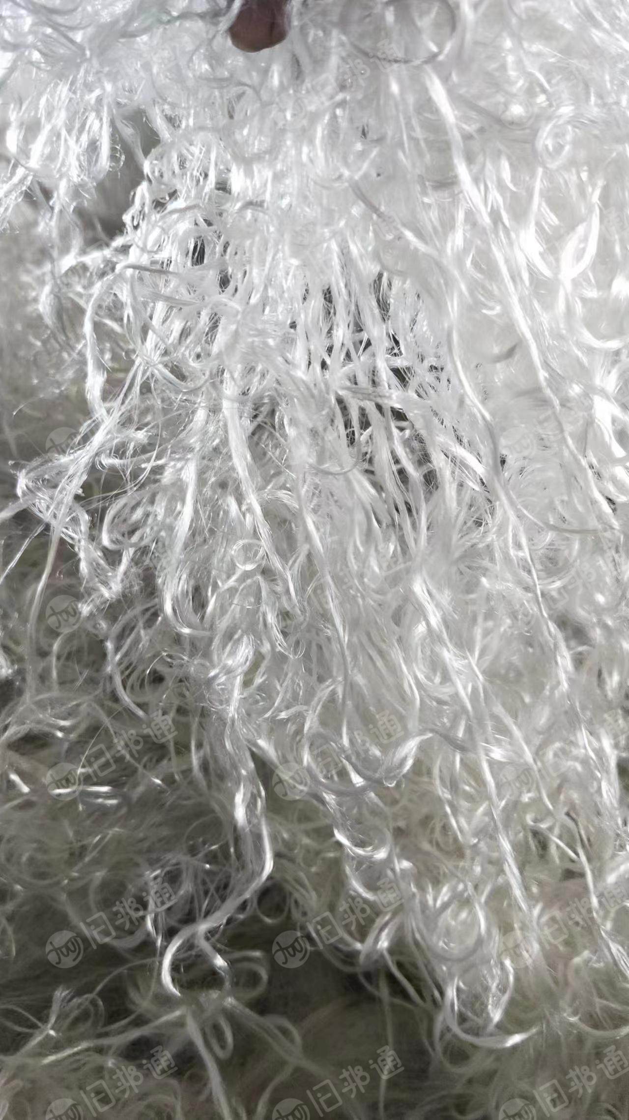 化纤废料,各种PET废料,工程废塑料,长丝厂下来的一切废料等大量回收