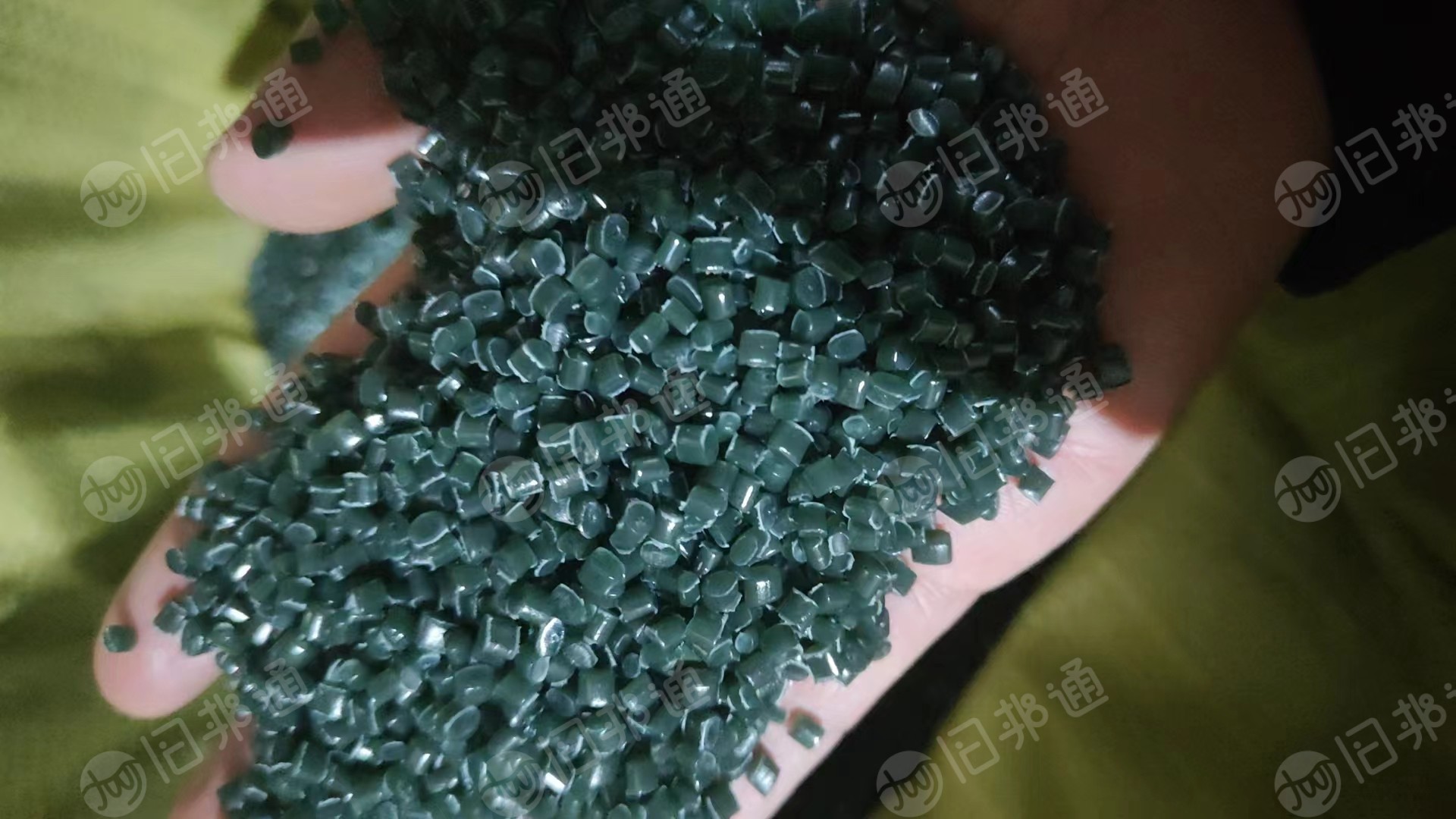 150目大棚膜常年大量出售,品质保证。月供1000多吨