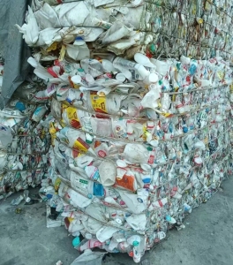 长期出售PE压块，白乙压块，花乙压块