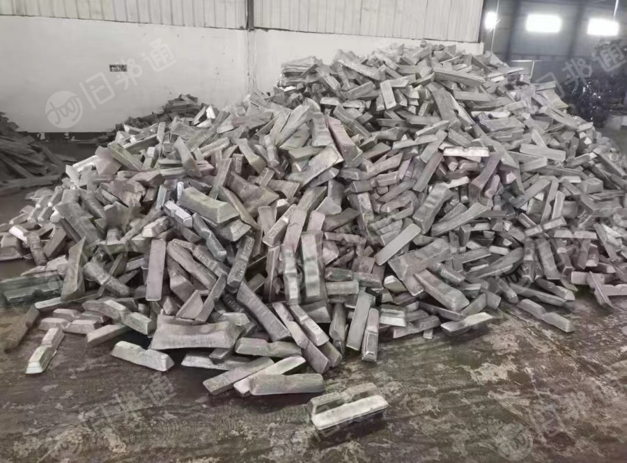 出售杂铝锭,有八十吨左右