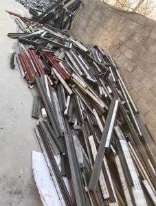 出售门窗厂下来的铝合金断桥铝