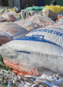 出售彩印复合膜，pe/pp共挤膜，现货四五百吨