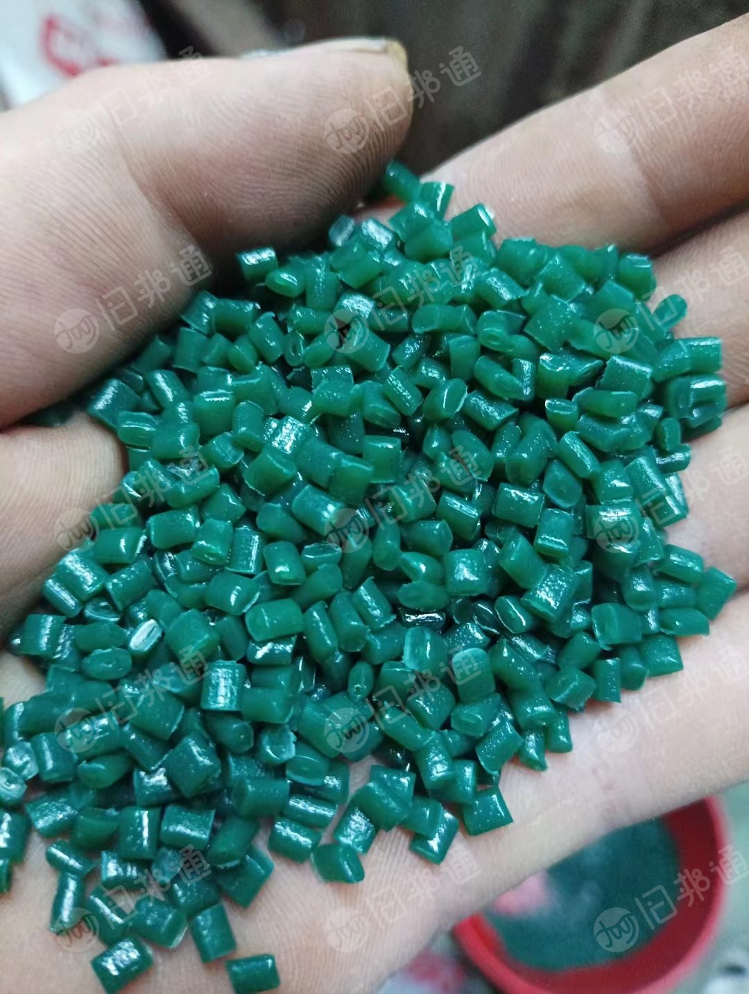 pp编织袋蛇皮袋颗粒,长期出售
