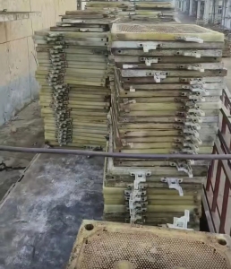 常年出售PP过滤板毛料，量不固定