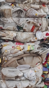 花乙压块，大小白压块长期出售，现货6.8米一车