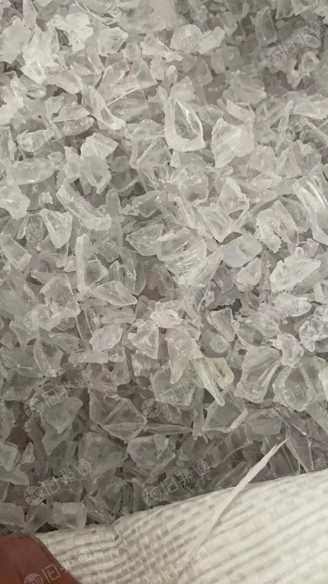 PET瓶胚破碎料,绿色蓝色乳白透明都有,长期出售