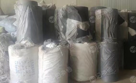 清仓处理服装内衬无纺布,涤纶短纤材质,幅宽1.02米,20多克,现货七八吨