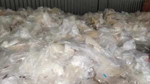 出售pe尼龙复合膜，高低压零食袋打包料，现货100吨