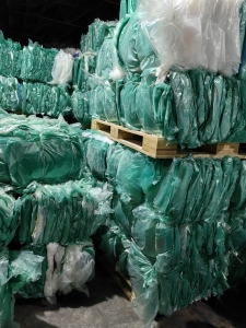 绿色PP膜，干造丙膜，亚克力板保护膜，现货一半挂车出售