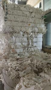 出售口杯纸 小花跟纯白混打一起的，单面印刷单面膜