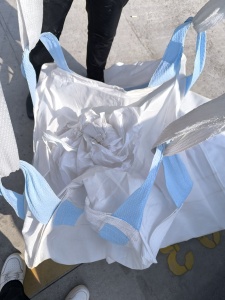 出售食品级吨袋，内膜pe材料，每日3-4千个，价格详谈