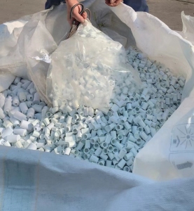 浇筑尼龙毛料,吹塑尼龙废料,尼龙刨丝,尼龙模具等,长期求购