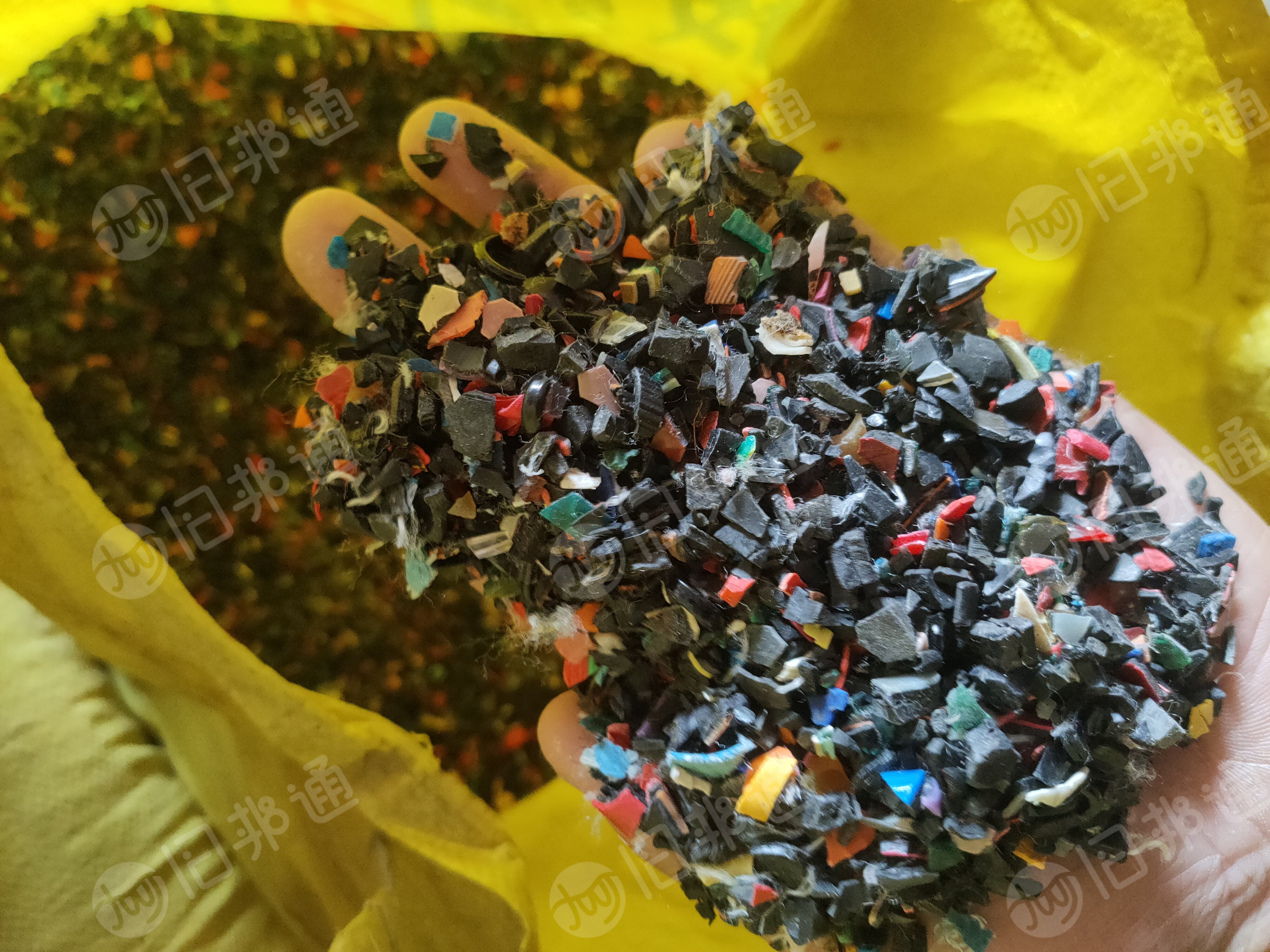 PVC软管破碎料长期大量出售,月供100多吨