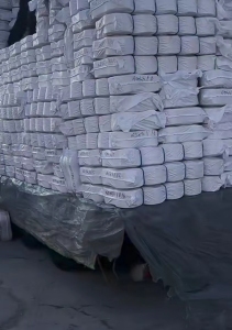 涤纶短纤1.56*38大化，仿大化，纯棉纱10-21支，漂白、黑，及各种颜色，出售