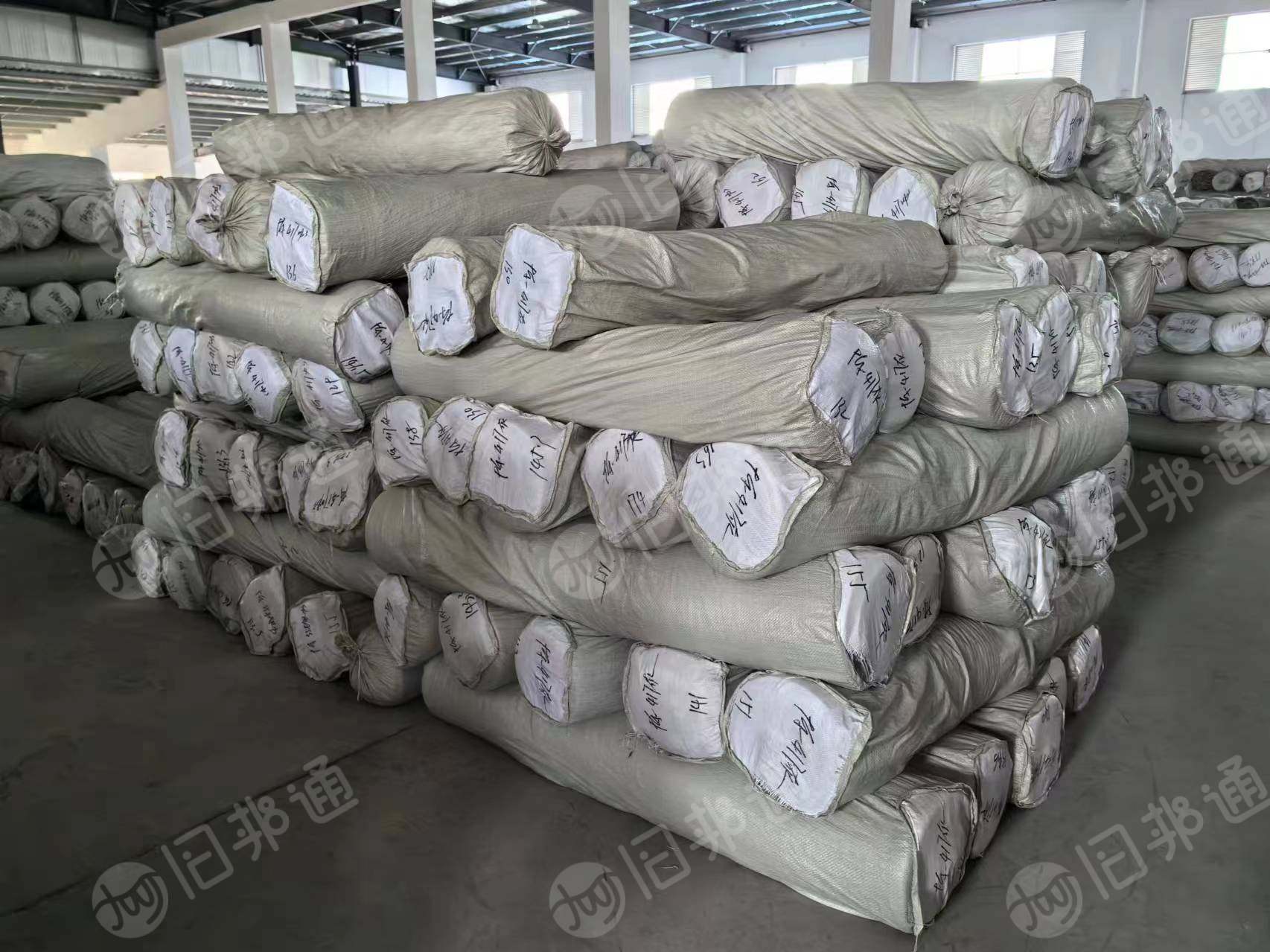 库存格子布,200克左右,大量出售