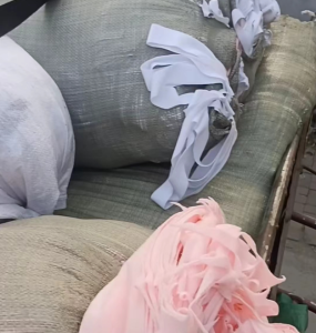 长期供应化纤废布化水料白色浅三色等