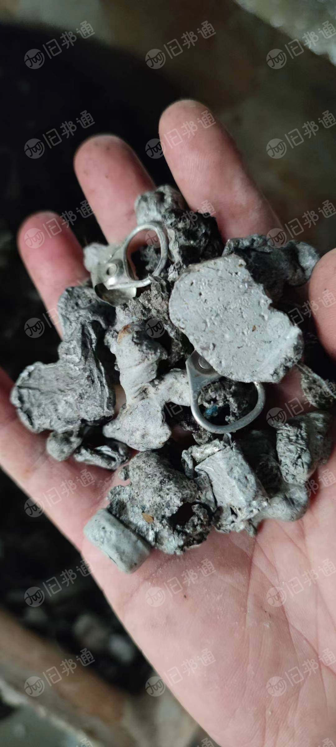 出售火烧铝,现货40吨